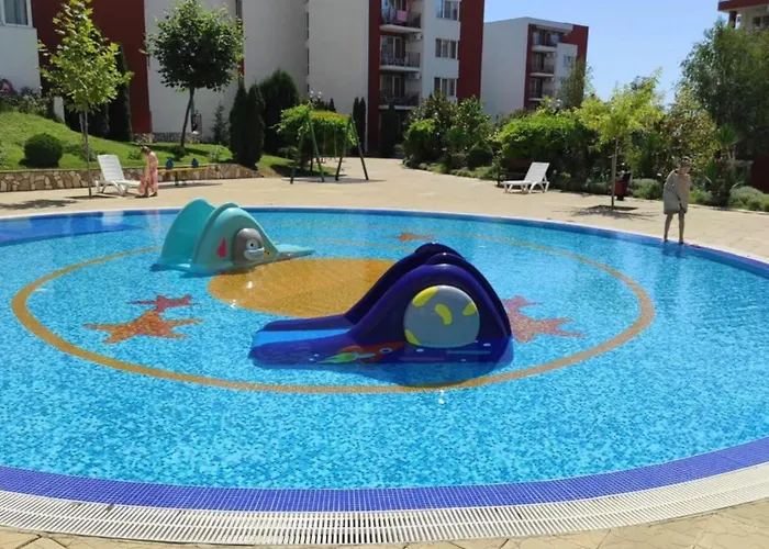 Apartment Grand Marina F2