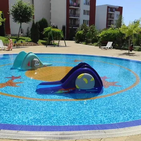 Apartment Grand Marína